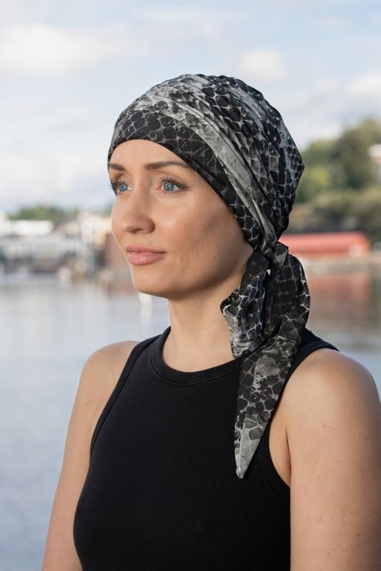 Hodeplagg The Softie Wrap print